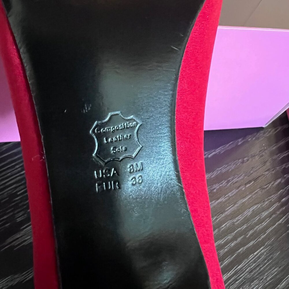 Never Worn Touch of Nina Red Satin Peep Toe Heels * Women's Size 8M - Picture 7 of 8